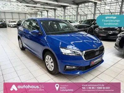 Gebraucht Skoda Fabia Essence 80 PS (58 kW) 2024 Blau Kleinwagen