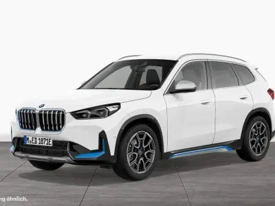 Gebraucht BMW iX1 Performance 200 kW (272 PS) 2023 Weiß SUV