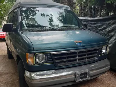 Gebraucht Ford Econoline 210 PS (154 kW) 1996 Grün Van / Kleinbus