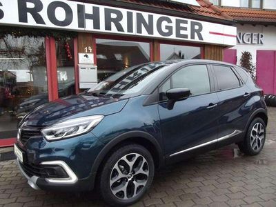 Dunkel grün Gebraucht 2017 Renault Captur Intens SUV | 8.990 € (Fairer Preis)