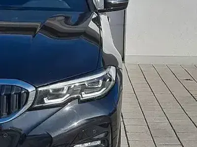 Gebraucht BMW 320 Sport Line 220 PS (161 kW) 2020 Schwarz Limousine