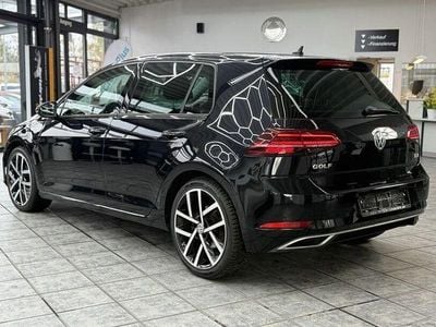 Second-hand VW Golf VII R-line 150 CP (110 kW) 2017 Negru Berlinǎ