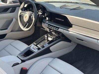 Porsche 911 Carrera 4S