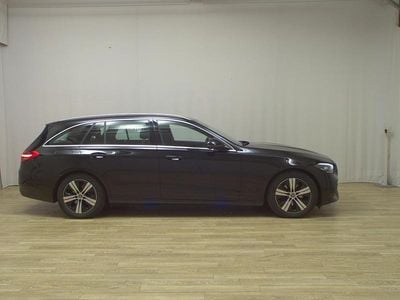 Second-hand Mercedes C220 Avantgarde 220 CP (161 kW) 2022 Negru Break
