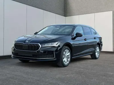 Nuova Skoda Superb Selection 150 CV (110 kW) 2026 Nero Station wagon
