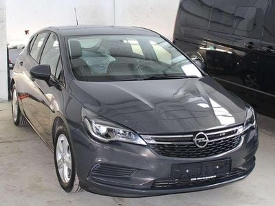 Gebraucht Opel Astra Edition 125 PS (91 kW) 2016 Graumetallic Limousine