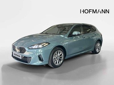 Neu BMW 120 170 PS (125 kW) 2026 Cape york grün metallic Kleinwagen