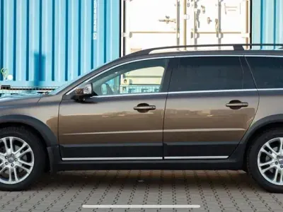 Gebraucht Volvo XC70 Pro 329 PS (241 kW) 2013 Braun Kombi