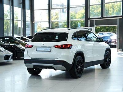 Usata Mercedes GLA200 Business 163 CV (119 kW) 2020 Bianco SUV