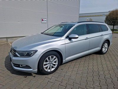 Gebraucht VW Passat Comfortline 150 PS (110 kW) 2016 Grau Kombi