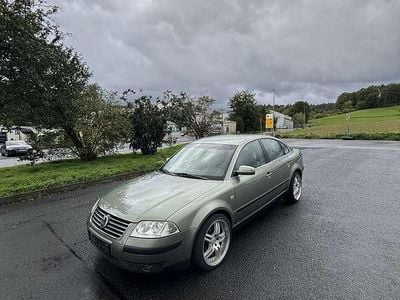 Grün Gebraucht 2002 VW Passat Comfortline Kombi | 1.700 € (Fairer Preis)