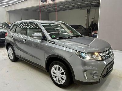 Gebraucht Suzuki Vitara Comfort 120 PS (88 kW) 2015 Grau SUV
