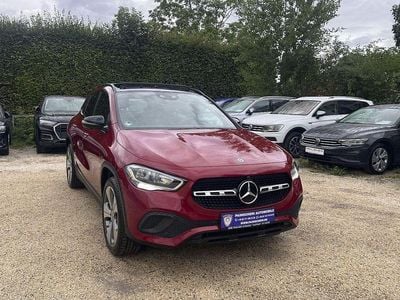 Mercedes GLA220