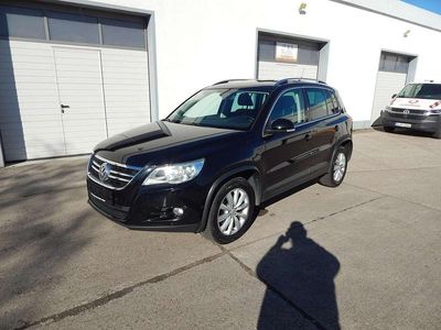 Deep black perleffekt Gebraucht 2011 VW Tiguan Team SUV | 8.599 € (Fairer Preis)