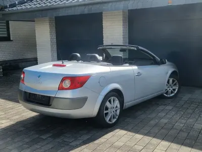 Gebraucht Renault Mégane Cabriolet 113 PS (83 kW) 2005 Silber Cabrio