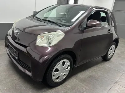 Gebraucht Toyota iQ Basis 68 PS (50 kW) 2009 Violet Kleinwagen