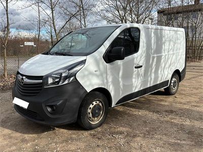 Gebraucht Opel Vivaro 121 PS (88 kW) 2019 Weiß Van / Kleinbus