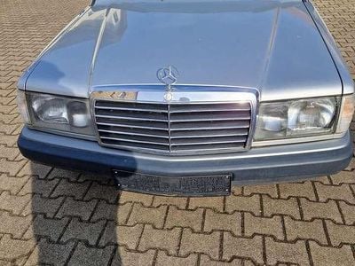 Gebraucht Mercedes 190 Sportline 109 PS (80 kW) 1991 Silber Limousine