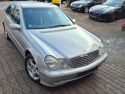 Brillantsilber Gebraucht 2001 Mercedes C320 Avantgarde Limousine | 6.999 € (Teuer)