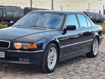 BMW 735