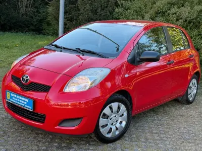 Gebraucht Toyota Yaris Cool 69 PS (50 kW) 2009 Rot Kleinwagen