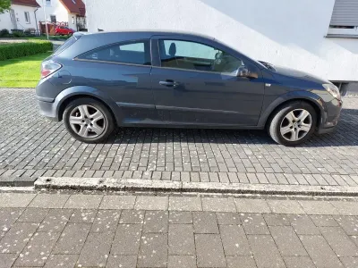 Gebraucht Opel Astra GTC 85 PS (62 kW) 2008 Blau Coupé