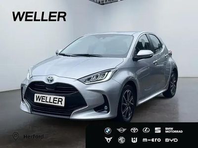 Usata Toyota Yaris Hybrid Team 116 CV (85 kW) 2022 Argento Utilitaria