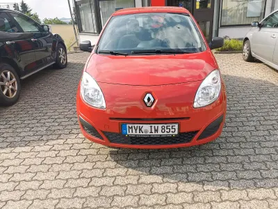 Gebraucht Renault Twingo 58 PS (42 kW) 2011 Rot Kleinwagen