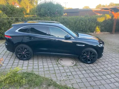 Gebraucht Jaguar F-Pace 179 PS (131 kW) 2016 Schwarz SUV