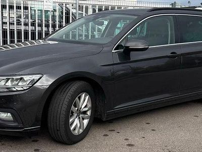 Gebraucht VW Passat Business 150 PS (110 kW) 2020 Grau Limousine