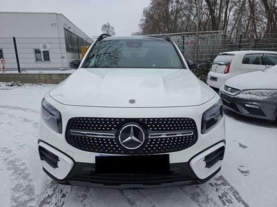 Weiß Gebraucht 2024 Mercedes GLB200 Advanced Plus SUV | 31.890 €