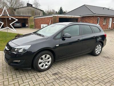 Gebraucht Opel Astra Edition 136 PS (100 kW) 2015 Schwarz Kombi