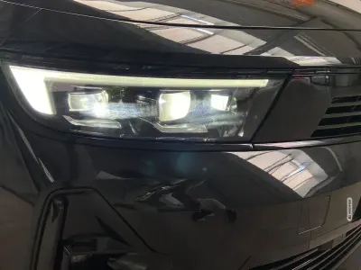 Gebraucht Opel Astra 131 PS (96 kW) 2025 Schwarz metallic Kleinwagen