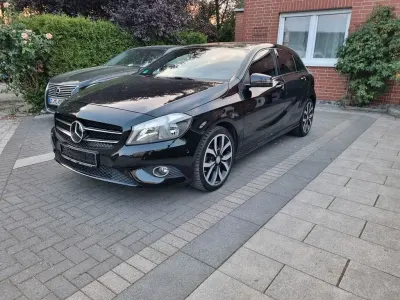 Gebraucht Mercedes A180 Edition 122 PS (89 kW) 2015 Schwarz Kleinwagen