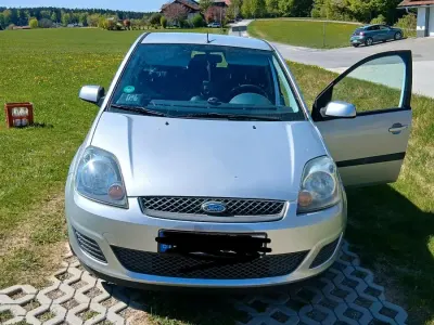Usata Ford Fiesta 80 CV (58 kW) 2008 Argento Utilitaria
