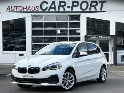 Gebraucht BMW 225 Sport Line 224 PS (164 kW) 2018 Weiß Kleinwagen