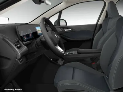 Gebraucht BMW 220 Active Tourer Comfort Edition 150 PS (110 kW) 2025 Van / Kleinbus