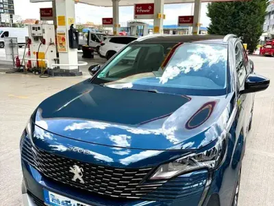 Gebraucht Peugeot 3008 224 PS (164 kW) 2022 Blau SUV