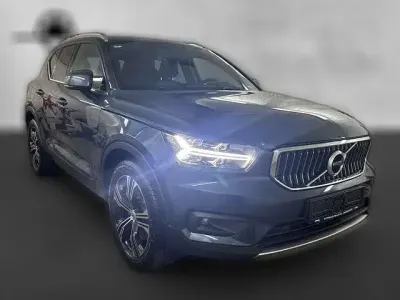 Gebraucht Volvo XC40 Inscription 211 PS (155 kW) 2020 Blau metallic SUV