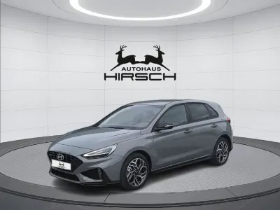Neu Hyundai i30 150 PS (110 kW) 2026 Grau Limousine