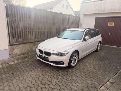 Weiß Gebraucht 2019 BMW 320 Luxury Line Kombi | 17.000 € (Guter Preis)