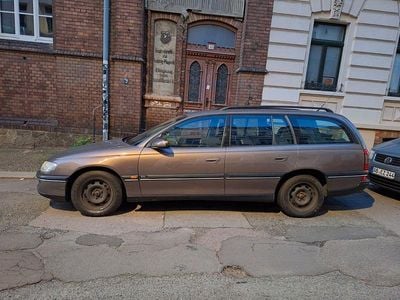 Opel Omega
