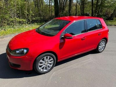 Second-hand VW Golf VI Trendline 80 CP (58 kW) 2009 Roșu Hatchback