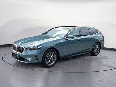 Nuova BMW 520 Sport Line 208 CV (152 kW) 2025 Verde Station wagon