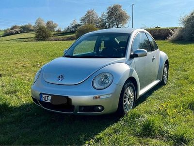 Usata VW Beetle 75 CV (55 kW) 2008 Argento Utilitaria