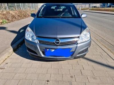 gebraucht Opel Astra #Neufahrzeug ist es nicht #.