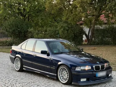 Gebraucht BMW 328 M Sport 193 PS (141 kW) 1997 Blau Limousine