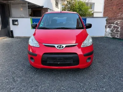 Gebraucht Hyundai i10 Edition+ 67 PS (49 kW) 2009 Electric red Kleinwagen