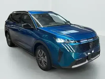 Gebraucht Peugeot 5008 Allure 136 PS (100 kW) 2025 Andere SUV