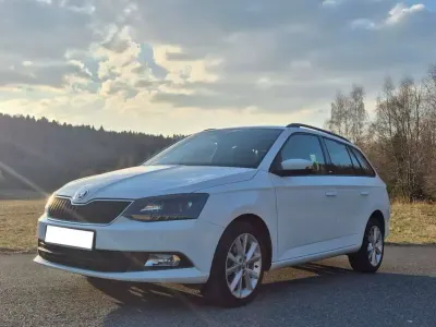 Gebraucht Skoda Fabia Joy 90 PS (66 kW) 2016 Weiß Limousine